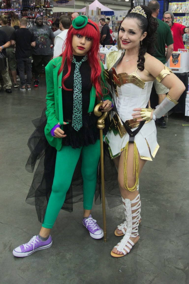 Poison Ivy and Wonder Woman – Comic POW!